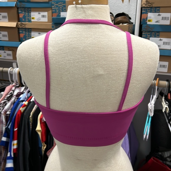 Fabletics sports top with unique strap pattern. - Picture 2 of 6